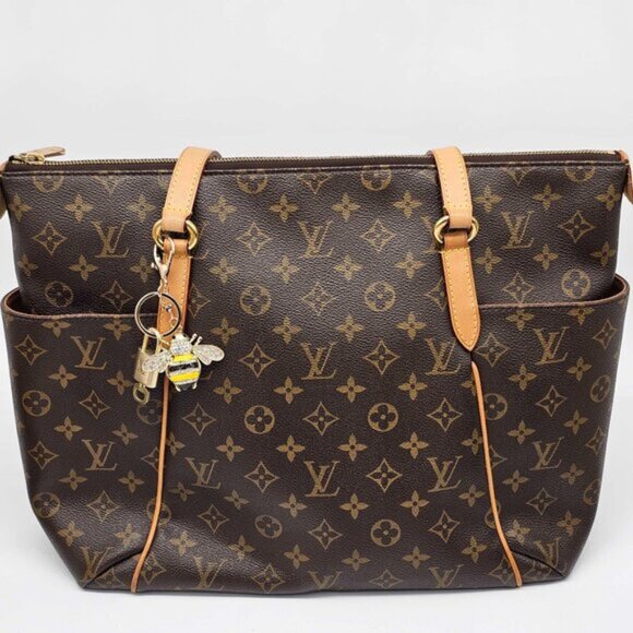 Authentic Louis Vuitton Lock & Key with unbranded Bagcharm, Keycharm, Keychain - Picture 7 of 7